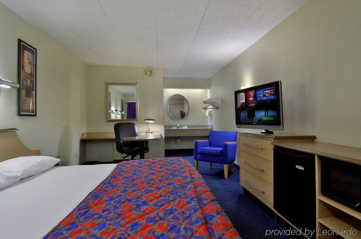 Red Roof Inn St Louis - Westport Saint Louis Room photo